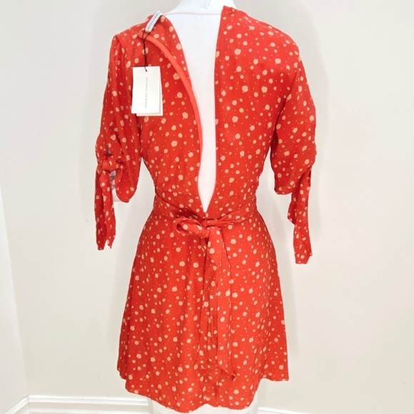 NWT FAITHFULL THE BRAND CHERRY RED BIRGIT PRINT ELBOW LENGTH TIE SLEEVE SIZE 8 - Picture 5 of 9